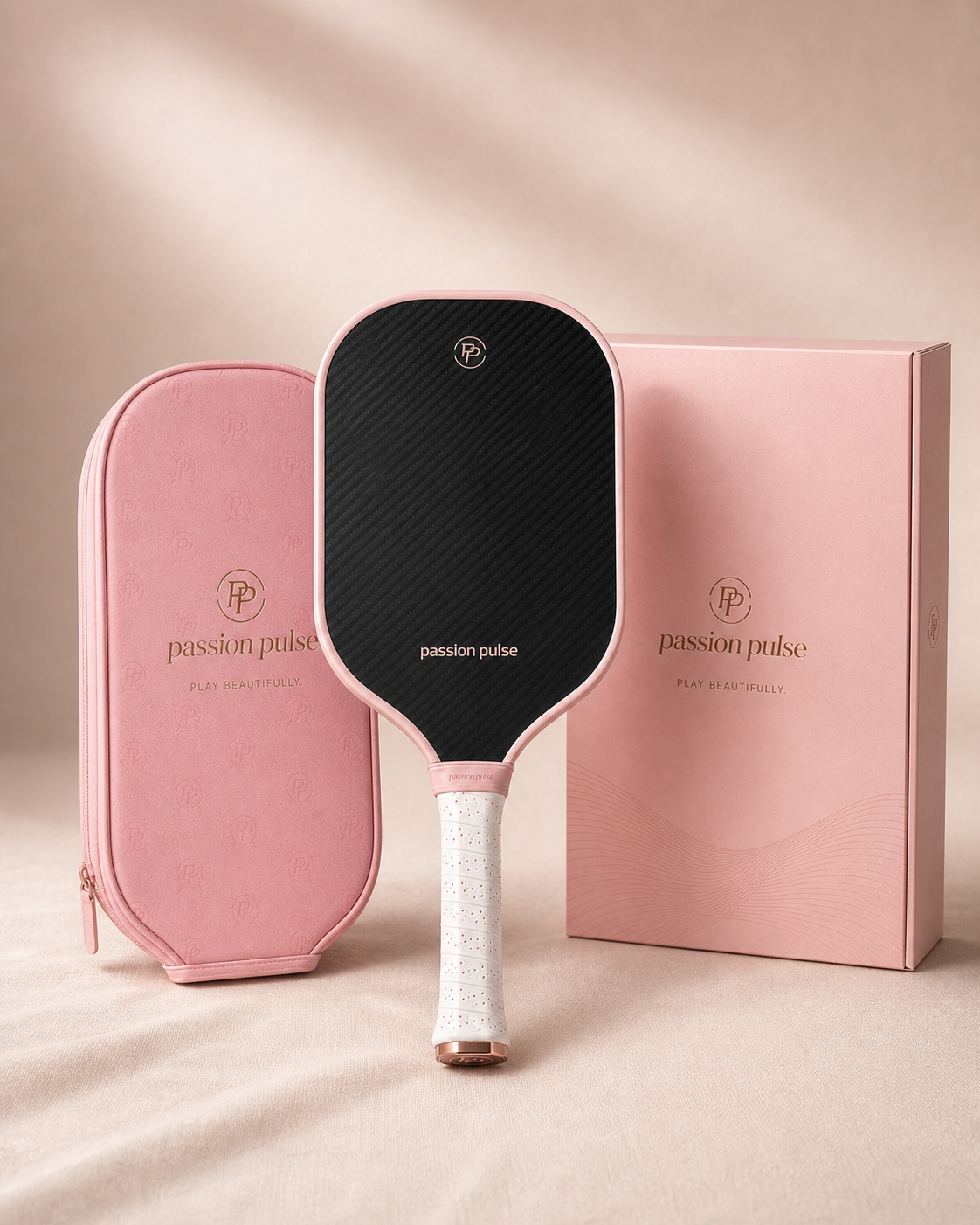 V7 Morandi Pink paddle, matching cover, and premium gift box
